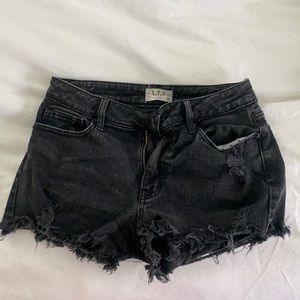 L.T.J letter to Juliet black jean shorts